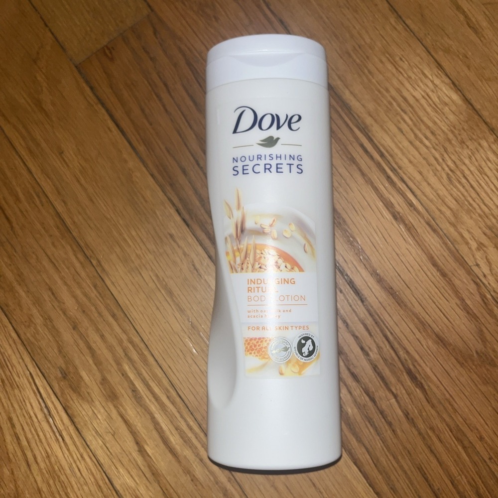 Dove Nourishing Secrets Oat Milk Acacia Honey‎  Body Lotion 400 mL HTF